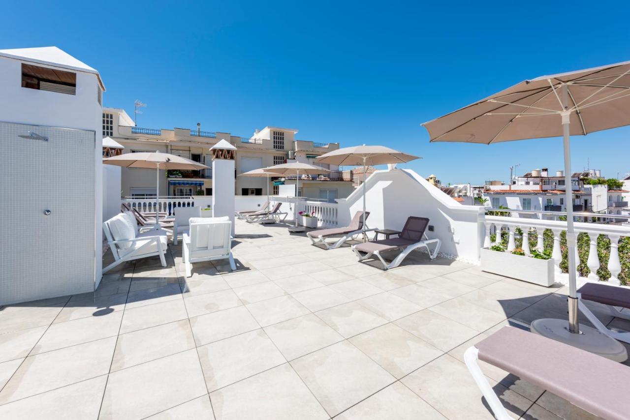 Apartamentos Toboso Plaza Nerja Exterior photo Rooftop terrace
